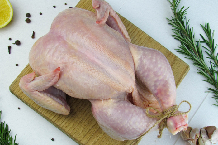 Ilustrasi daging ayam mentah