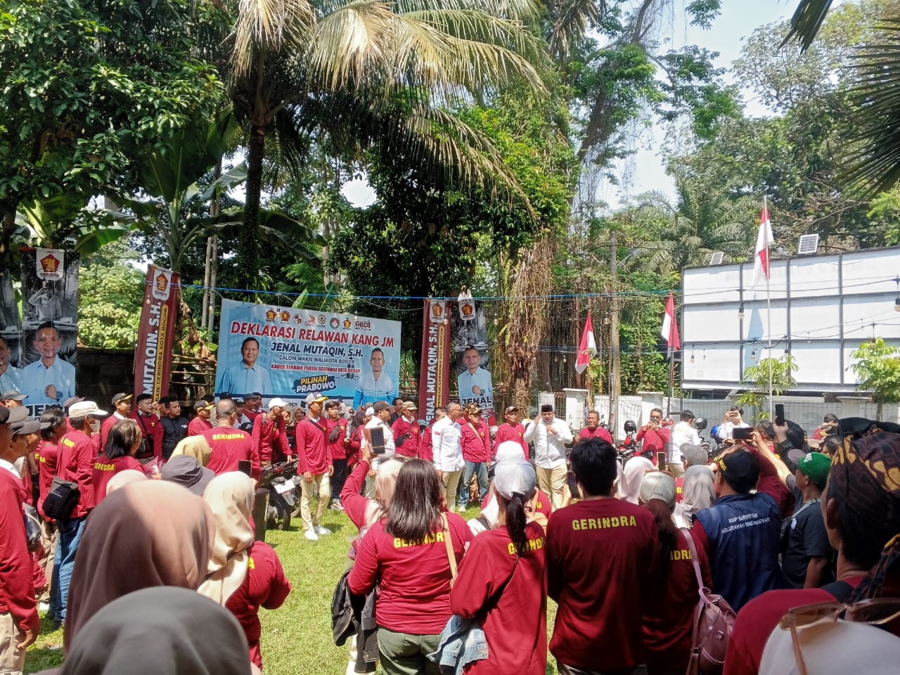 DPC Partai Gerindra Berangkatkan Ratusan Kader Ke Apel Siaga Partai Gerindra di Jakarta