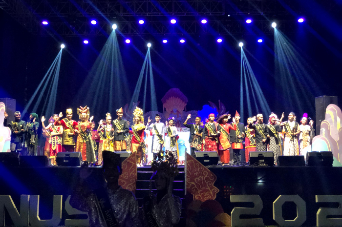 Suasana kemeiahan opening Gebyar Nusantara IPB University