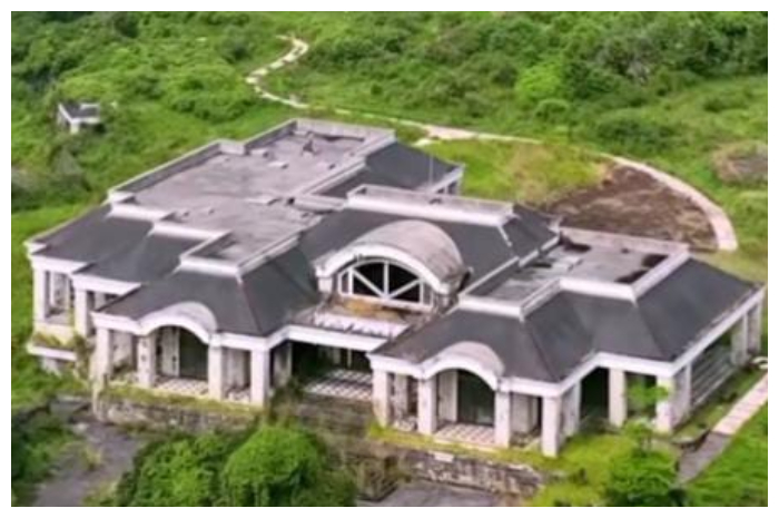 Kondisi bangunan Villa Soeharto yang berada di Kaki Gunung Salak, Kabupaten Bogor.
