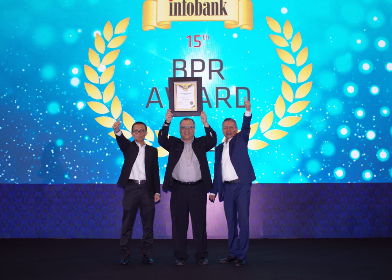 Bank Kota Bogor Sabet Penghargaan The Best Performance BPR 2024 Versi Infobank