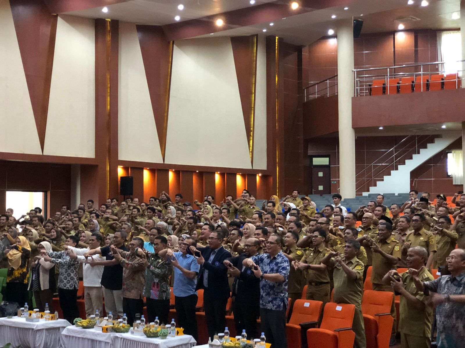 196 Aparat Desa se-Kabupaten Bogor Ikuti Sekolah Ini di IPB University