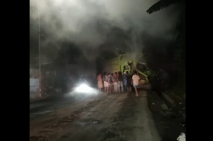 Kecelakaan truk tambang di Parung Panjang Bogor Senin (2/9/2024) malam.