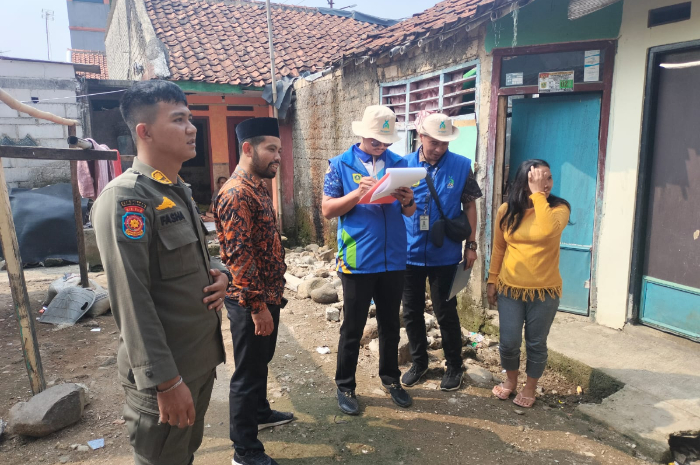 Verifikasi rumah terdampak angin kencang di Kecamatan Cibungbulang