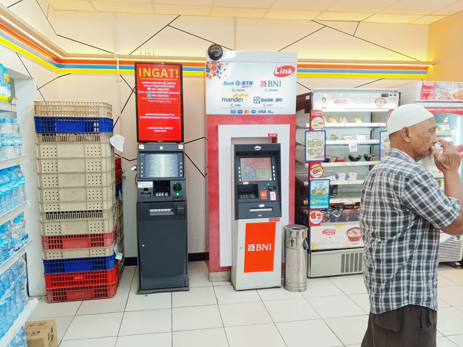 Lokasi terjadinya modus ganjal ATM di salah satu Indomaret di Kedung Waringin Tanah Sareal Kota Bogor.