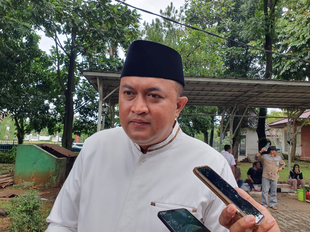 Calon Bupati Bogor, Rudy Susmanto saat dimintai keterangan setelah menghadiri kegiatan pembukaan PKU MUI Kabupaten Bogor.