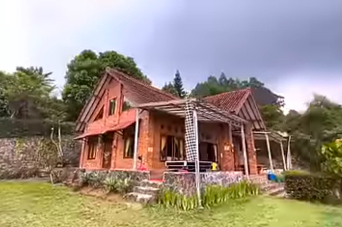 Villa Deyosya jadi salah satu rekomendasi area staycation di Puncak Bogor.