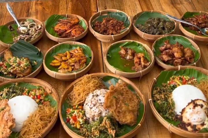 Rumah Makan Nasi Telor Darendo yang berada di Jl. Achmad Adnawijaya No. 150-152, Kelurahan Tegal Gundil, Kecamatan Bogor Utara, Kota Bogor.