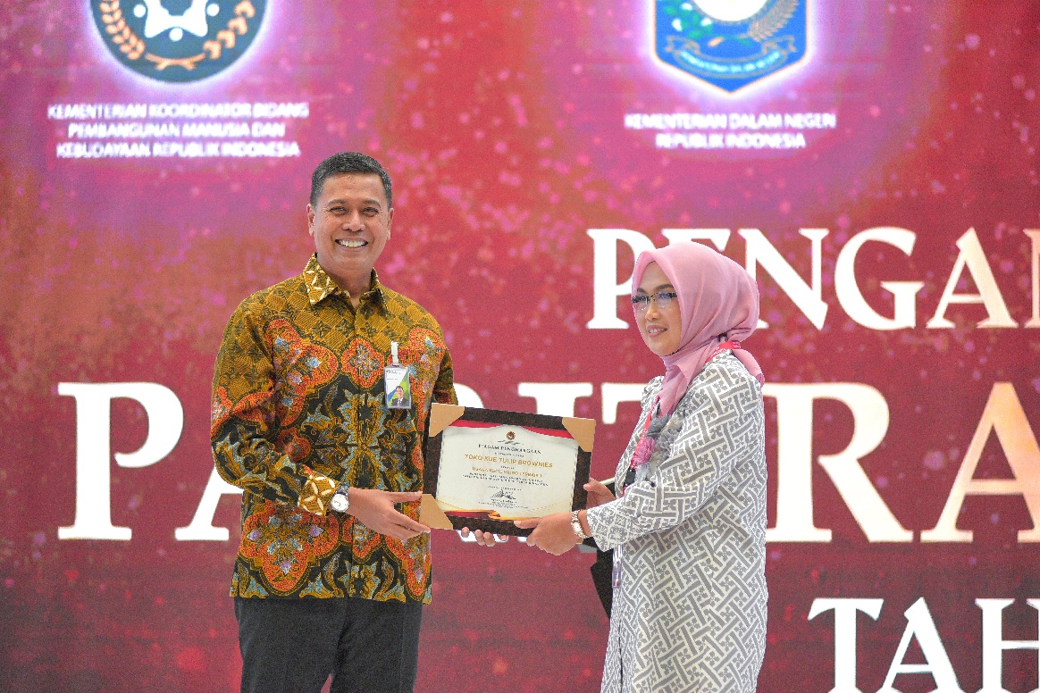 Angka Universal Coverage Jamsostek Diharapkan Terus Meningkat, Wapres Berikan Paritrana Award