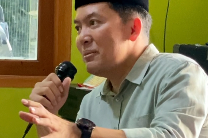 Dokter Rayendra saat berdialog dengan warga Kota Bogor.