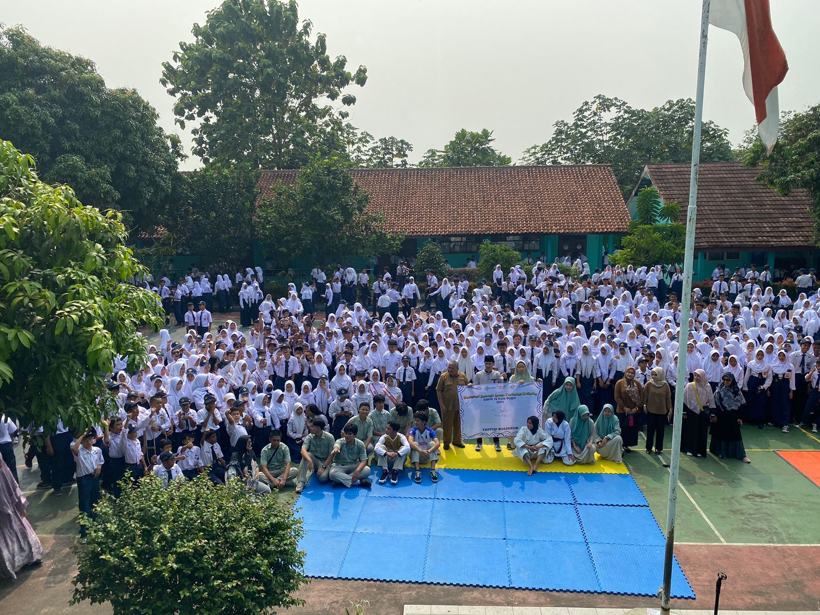 Tebarkan Semangat Berprestasi untuk Siswa SMP di Bogor, Serta Deklarasikan Sekolah Anti Bulyying, Taufiqi School Kembali Gelar Roadshow
