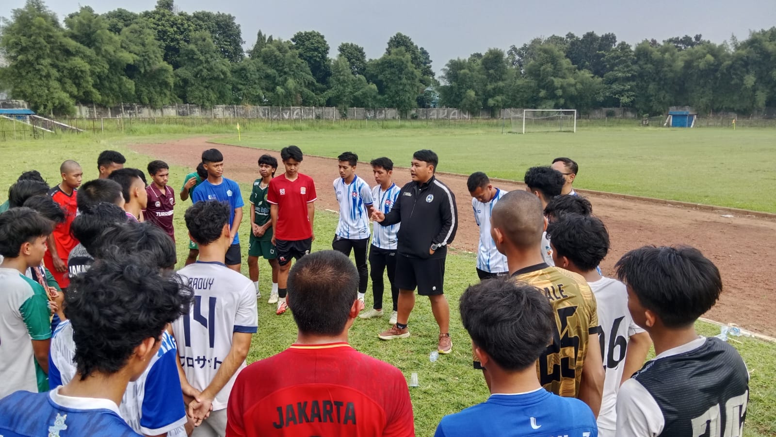 PSB Bogor melakukan seleksi pemain jelang Liga 3 Seri 2 Jawa Barat 2024/2025 di Stadion Pajajaran, Jumat (27/9/2024).