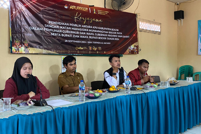 Kegiatan pendidikan pemilh untuk pemilih pemula dan perempuan Desa Karehkel, Kecamatan Leuwiliang, Kabupaten Bogor, Senin (30/9/2024).
