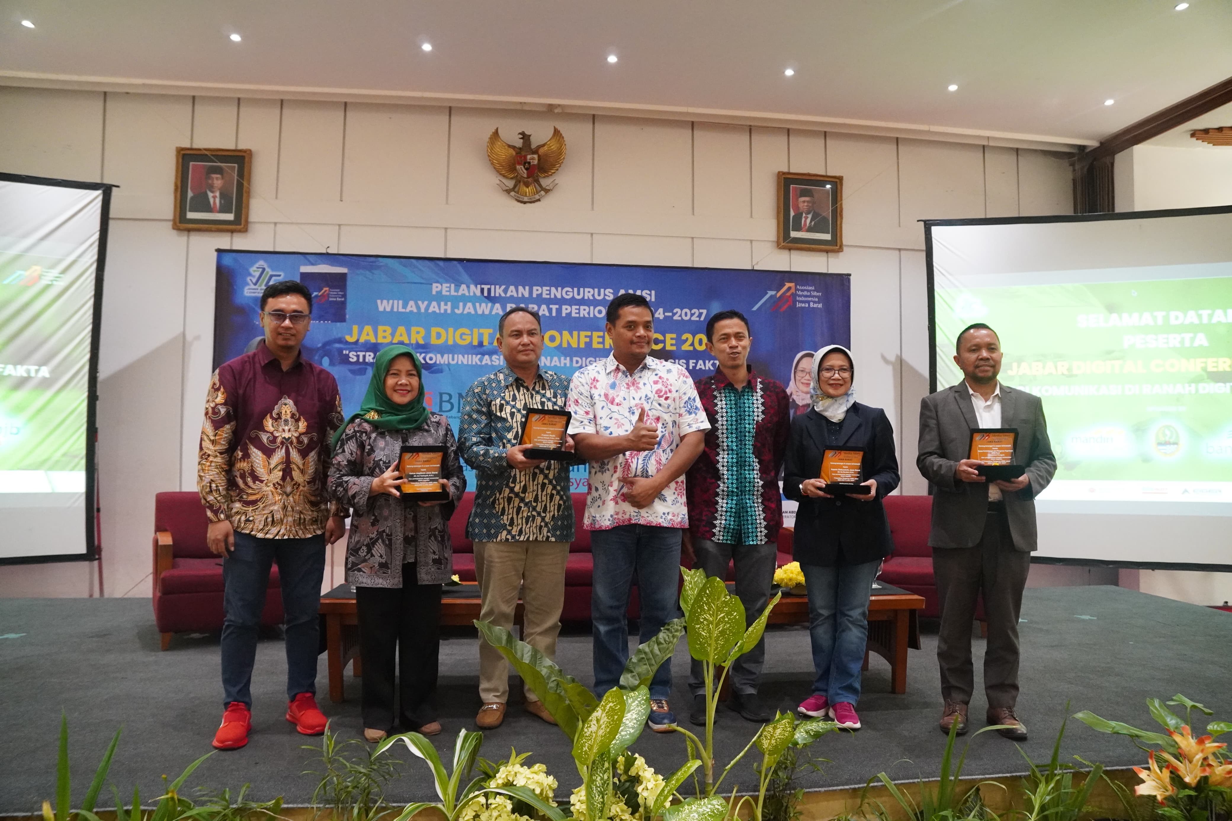 Pengurus AMSI Jawa Barat, yang baru dilantik.