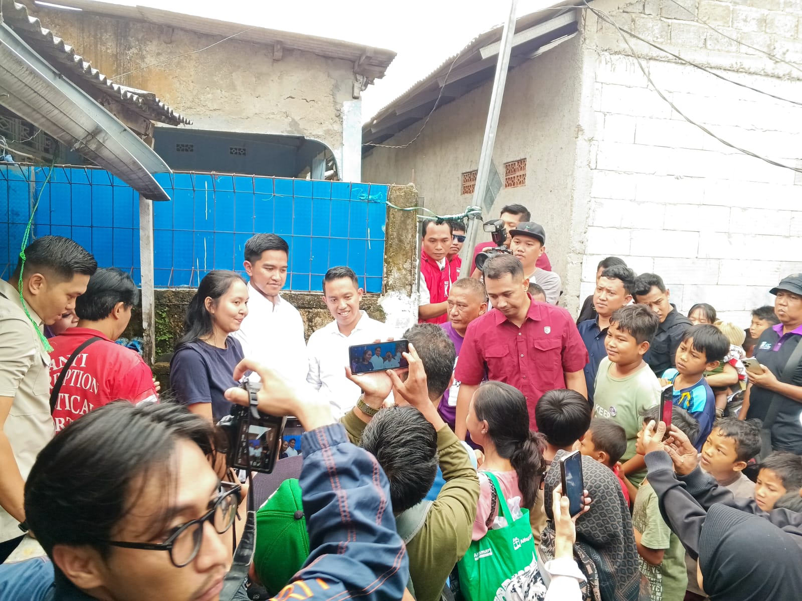 Kaesang Pangarep Temani Cawalkot Bogor Nomor Urut 1 Sendi Fardiansyah dan Melli Darsa Kampanye