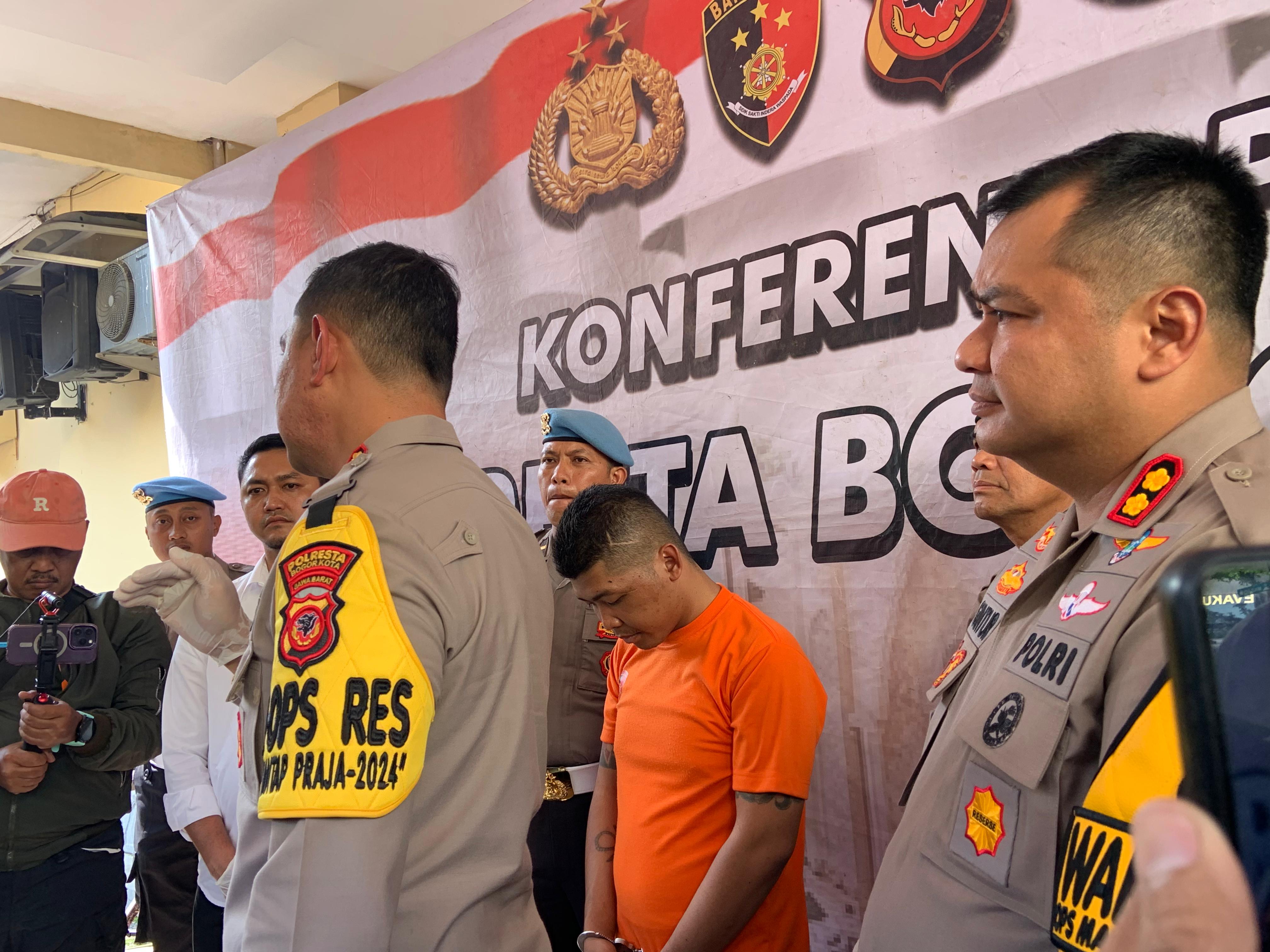 Konferensi pers Polresta Bogor Kota terkait penangkapan pelaku utama pungli di Pasar Tumpah Jalan Merdeka.
