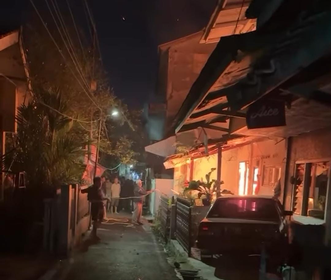 3 Rumah Warga Bogor di Kampung Kebon Kopi Terbakar