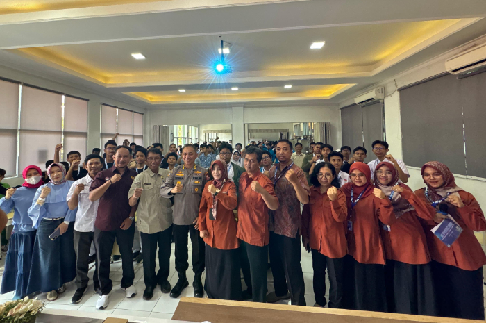SMAN 2 Cibinong, Bogor sukses menggelar SMAVO Technological and Robotic Competition (STARCOM) 2024.
