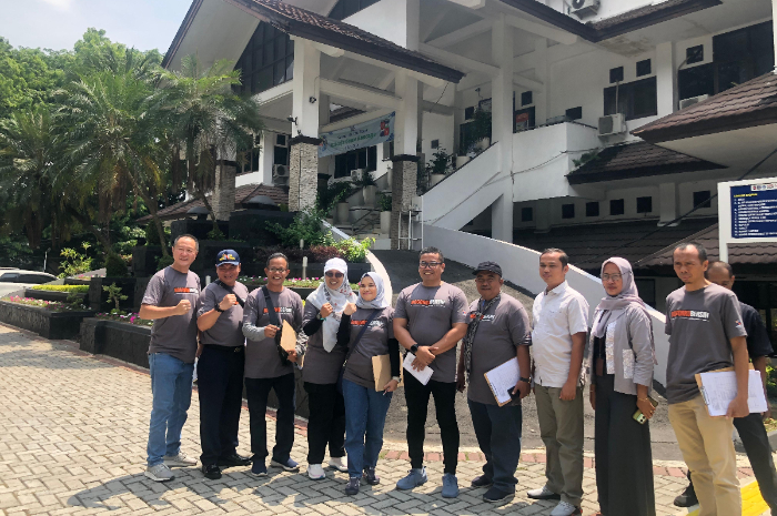 Tim Juri Bogorku Bersih 2024 saat melakukan penilaian ke Disdik Kota Bogor.