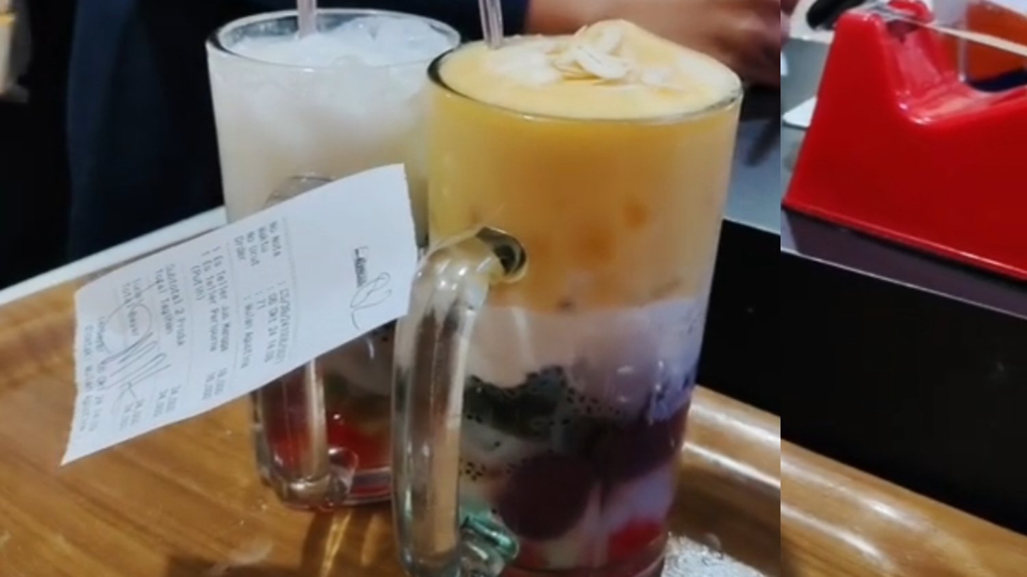 Es Teller Paripurna yang viral ini dapat ditemukan di Foodcourt kav.87 Jl. Pandu Raya CR78+JJP, Jl. Achmad Adnawijaya, RT.02/RW.16, Tegal Gundil, Kec. Bogor Utara, Kota Bogor.