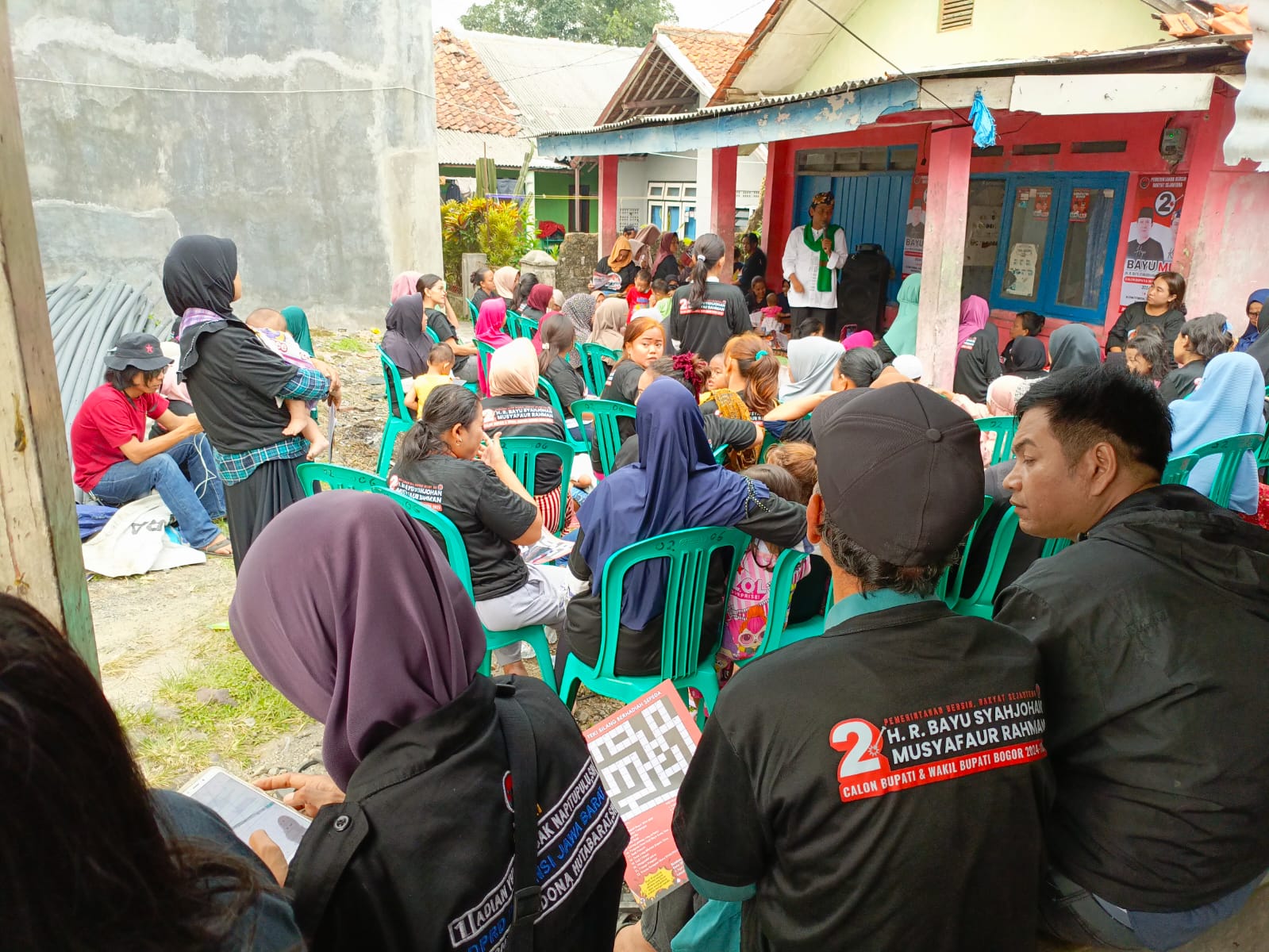 Calon Wakil Bupati Bogor, Musyafaur Rahman saat melaksakan kampanye di wilayah Kecamatan Tamansari, Kabupaten Bogor.