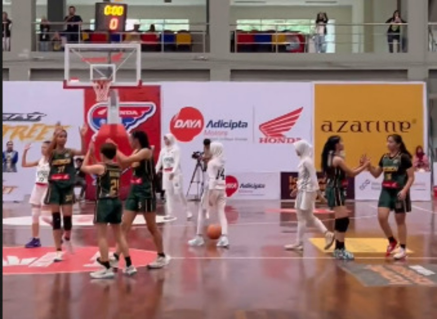 Tim putri SMAN 7 Kota Bogor lolos ke babak delapan besar Honda DBL with Kopi Good Day 2024 West Java West