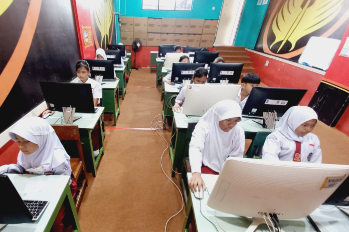Potret saat pelaksanaan gladi bersih ANBK 2024 di SDN Polisi 4 Bogor.