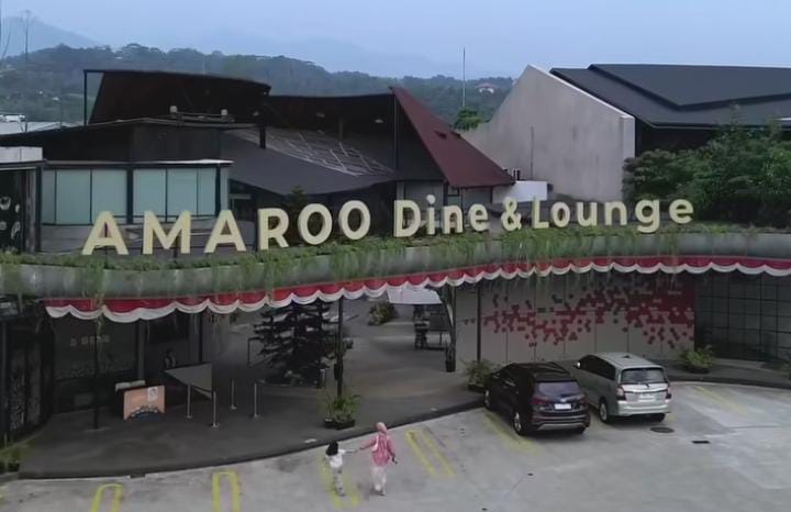 Resto Amaroo Dine & Lounge yang berada di Jl. Suryakencana 1 No. 5, Kecamatan Babakan Madang, Kabupaten Bogor.