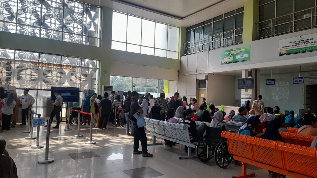 Pasien mendapatkan pelayanan maksimal di RSUD Leuwiliang, Kabupaten Bogor.
