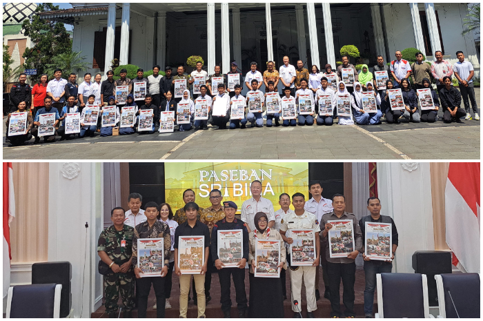 Pemberian piagam penghargaan pada 31 peserta prosesi penaikan dan penurunan bendera di FMP.