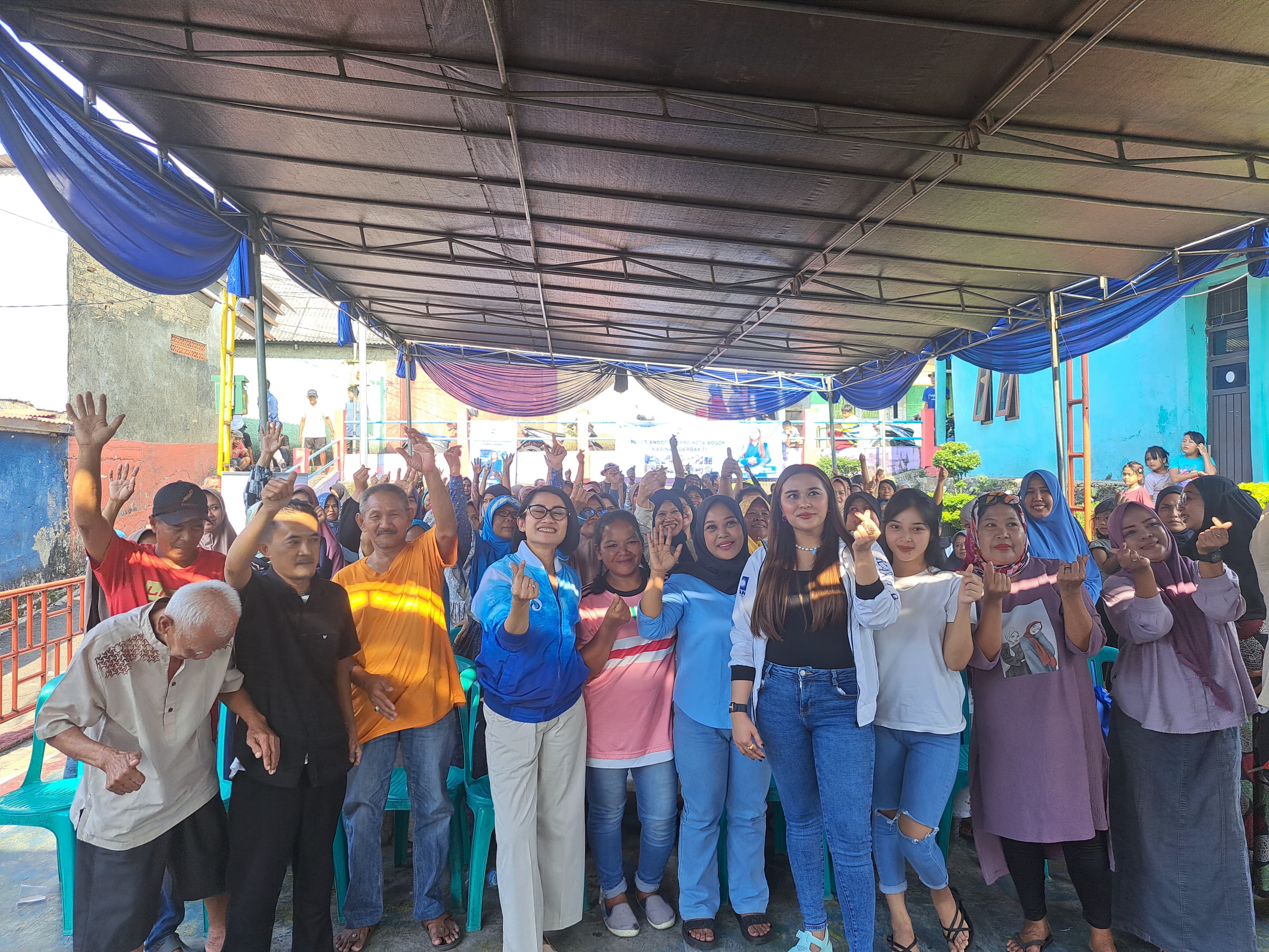 Gelar Reses di Paledang Bogor, Karina Soerbakti Tampung Aspirasi Warga dan Launching Hotline Pengaduan