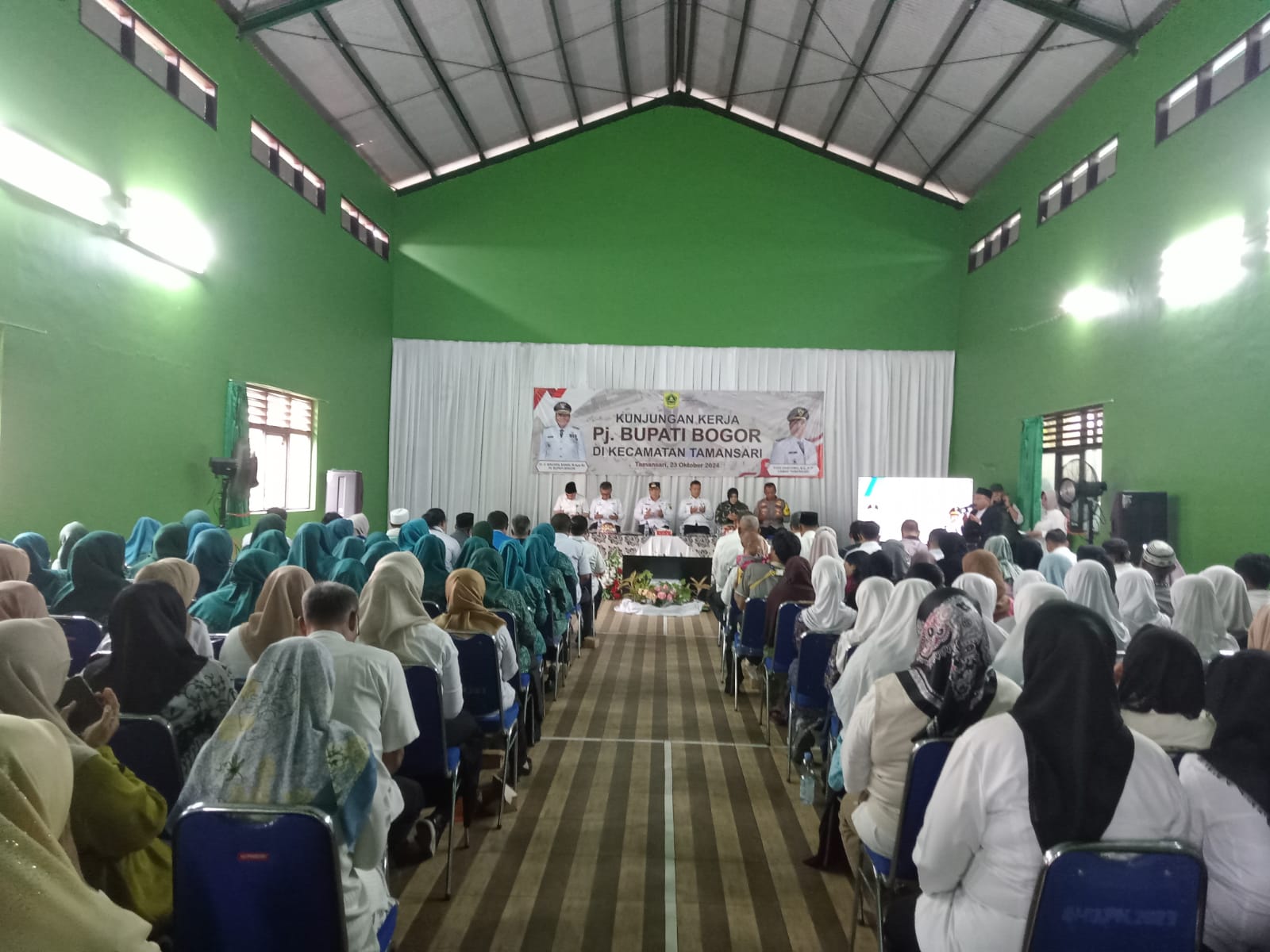 Pj Bupati Bogor, Bachri Bakri mendorong Kecamatan Tamansari menjadi alternatif tujuan pariwisata Kabupaten Bogor.
