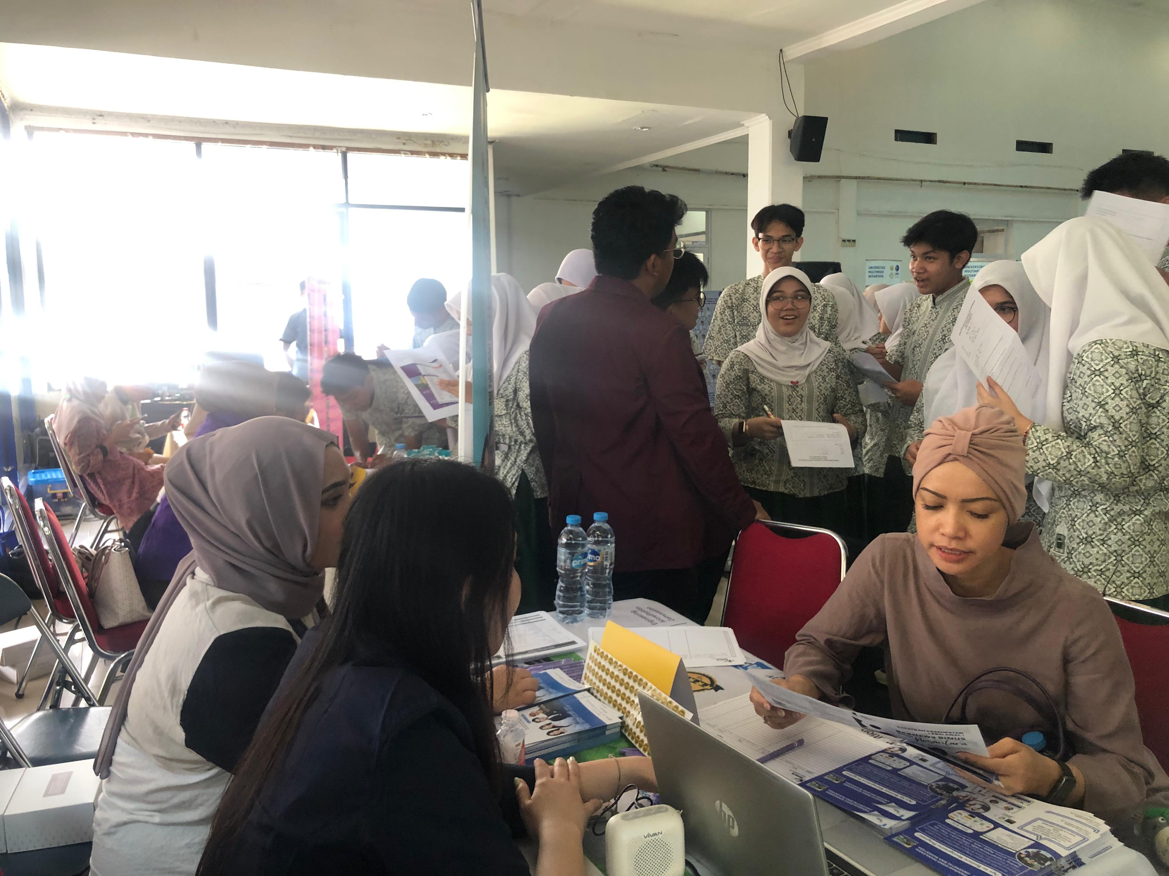 SMA Plus YPHB Kota Bogor, menghadirkan puluhan kampus di Indonesia ke sekolahnya lewat program Yep&rsquo;s 2024, Kamis (24/10/2024).