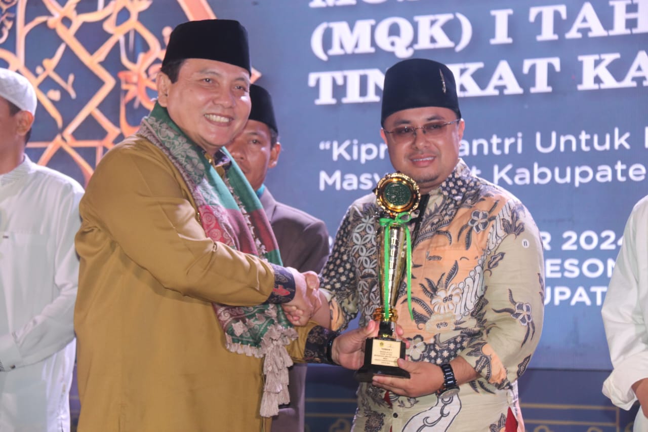 Pj Bupati Bogor berikan penghargaan juara MTQ tingkat Kabupaten Bogor