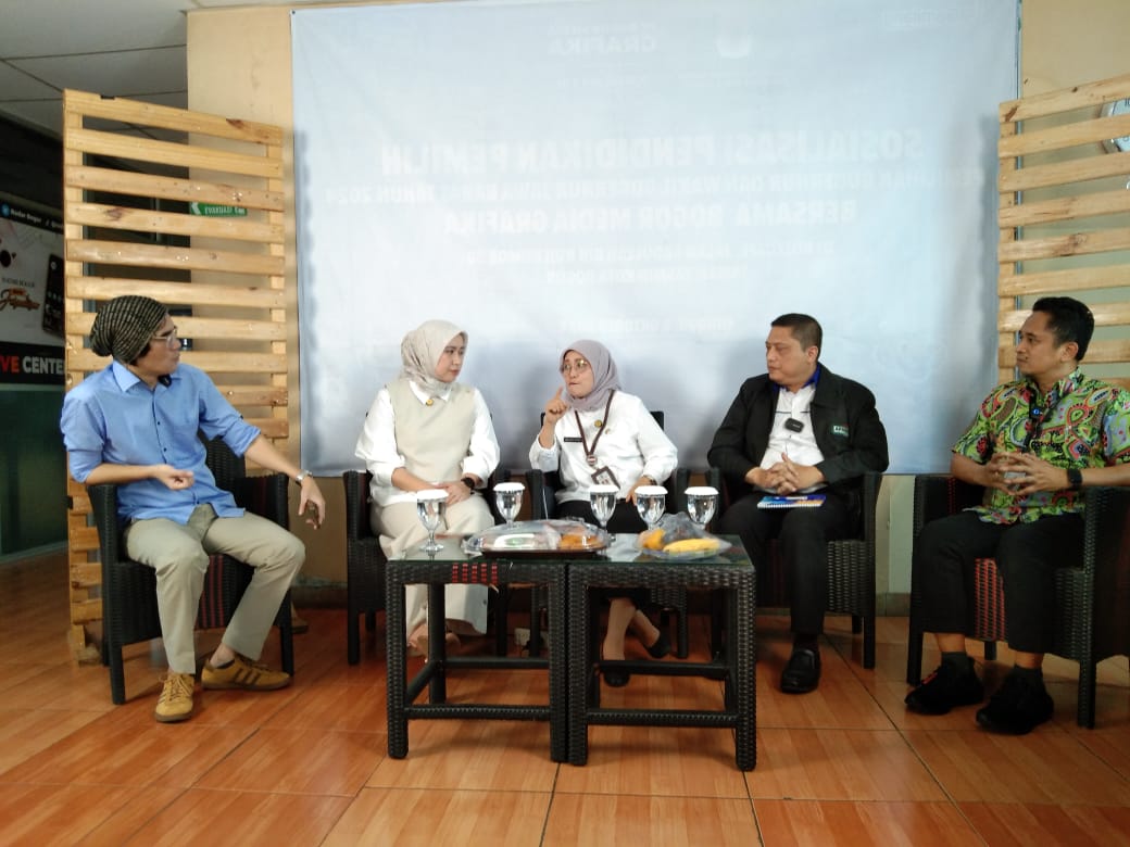 Talkshow Radar Bogor bersama Dinkes Kota Bogor, RS Azra dan Pestigo.