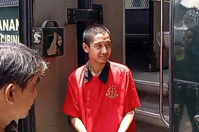 Armor Toreador, pelaku KDRT terhadap Selebgram Bogor saat akan disidangkan di Pengadilan Negeri Cibinong, Kabupaten Bogor.