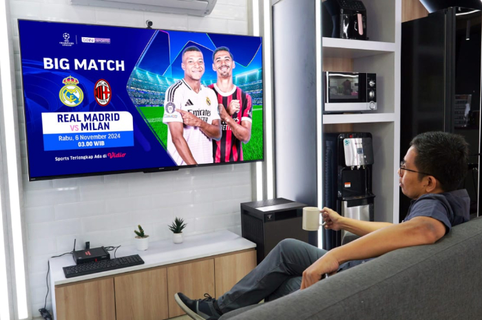 Menonton pertandingan big match UEFA champion league melalui apps vidio dengan menggunakan TV Sharp