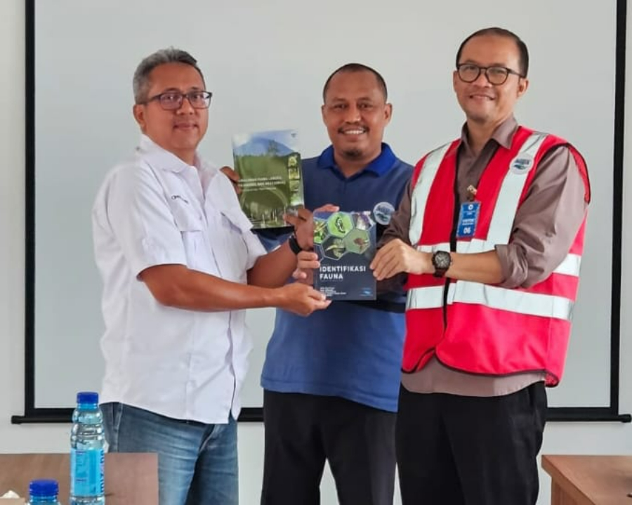 PT Tirta Investama (PT TIV) &ndash; Aqua Citeureup mendapat penghargaan dari Dinas Lingkungan Hidup (DLH) Kabupaten Bogor.