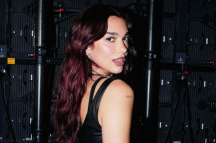 Dua Lipa.