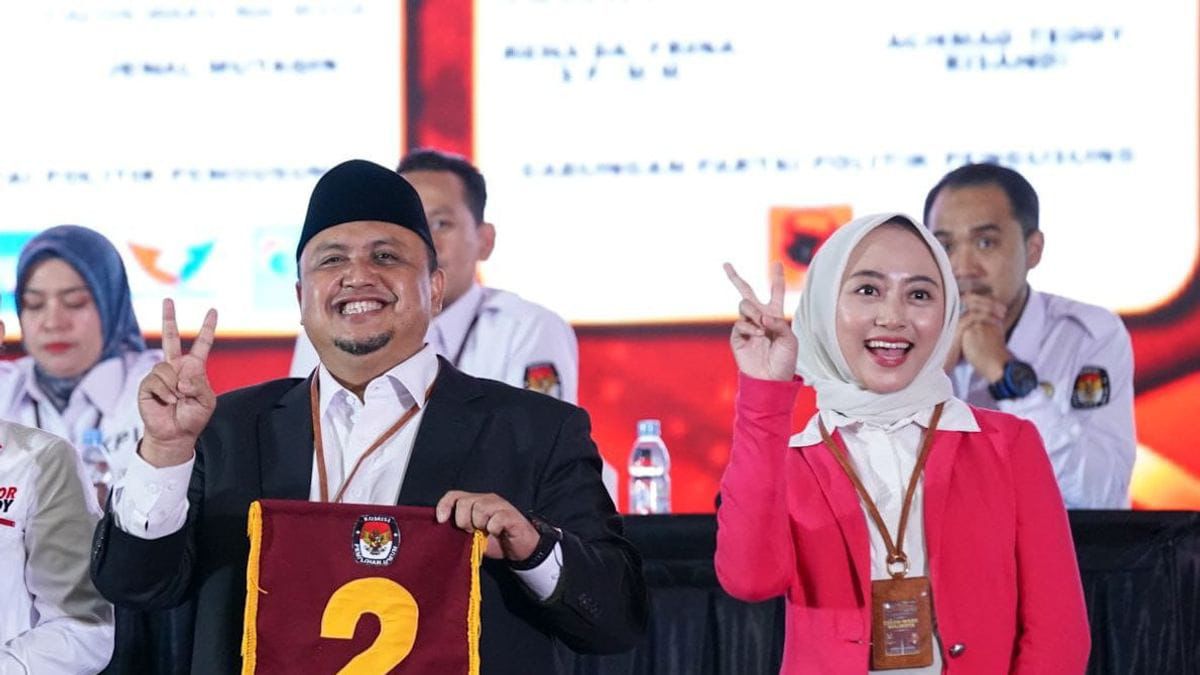 Pasangan Cawalkot Bogor, Atang Trisnanto dan Annida Allivia