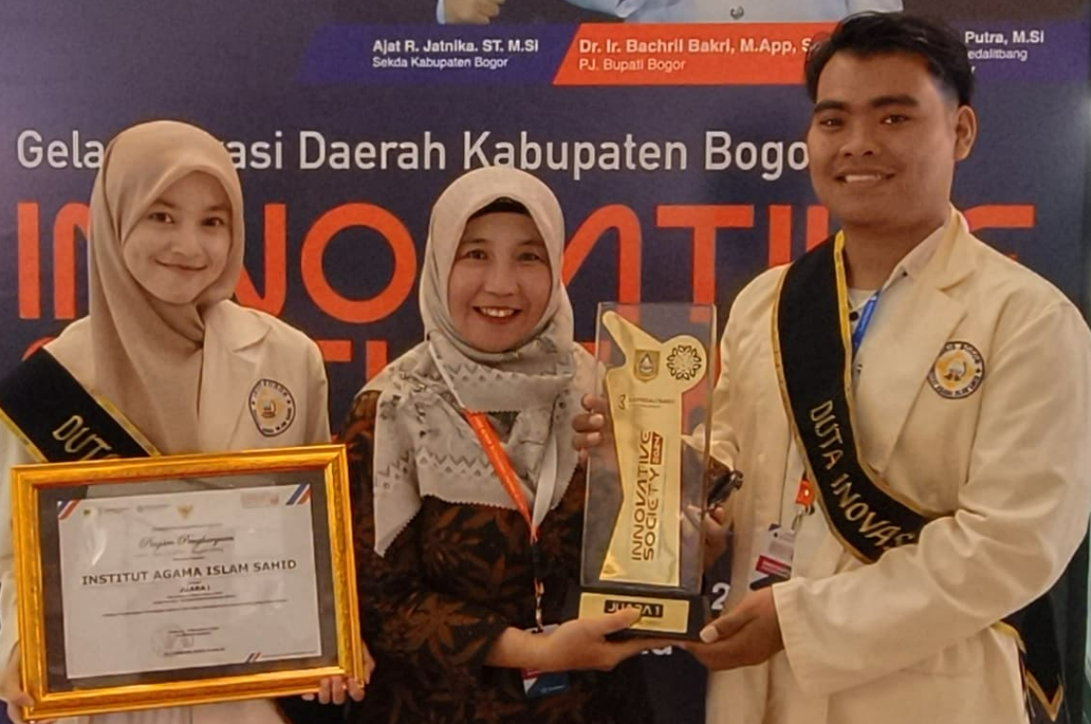 Kelompok KKN INAIS raih juara pertama dalam Ajang Inovasi Desa tingkat Kabupaten Bogor.
