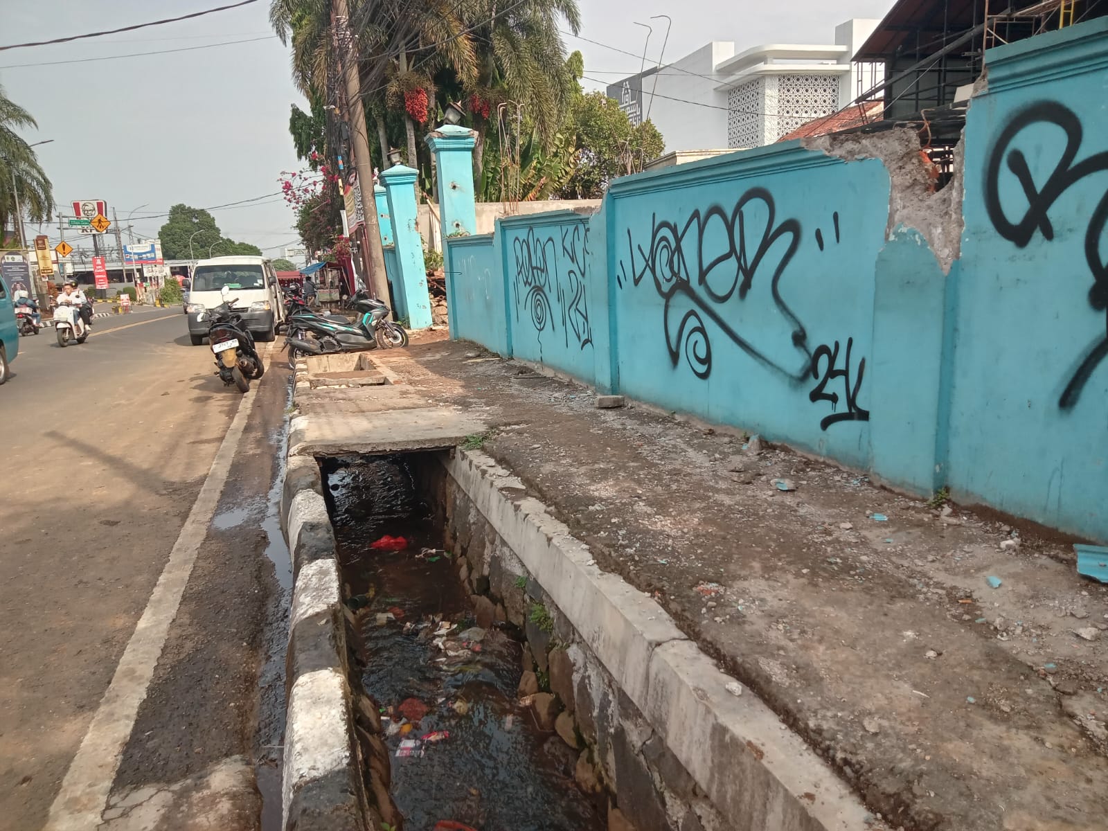 Pembangunan Restoran Mie Gacoan di Jalan K.H. Moh Toha, Ciawi Kabupaten Bogor