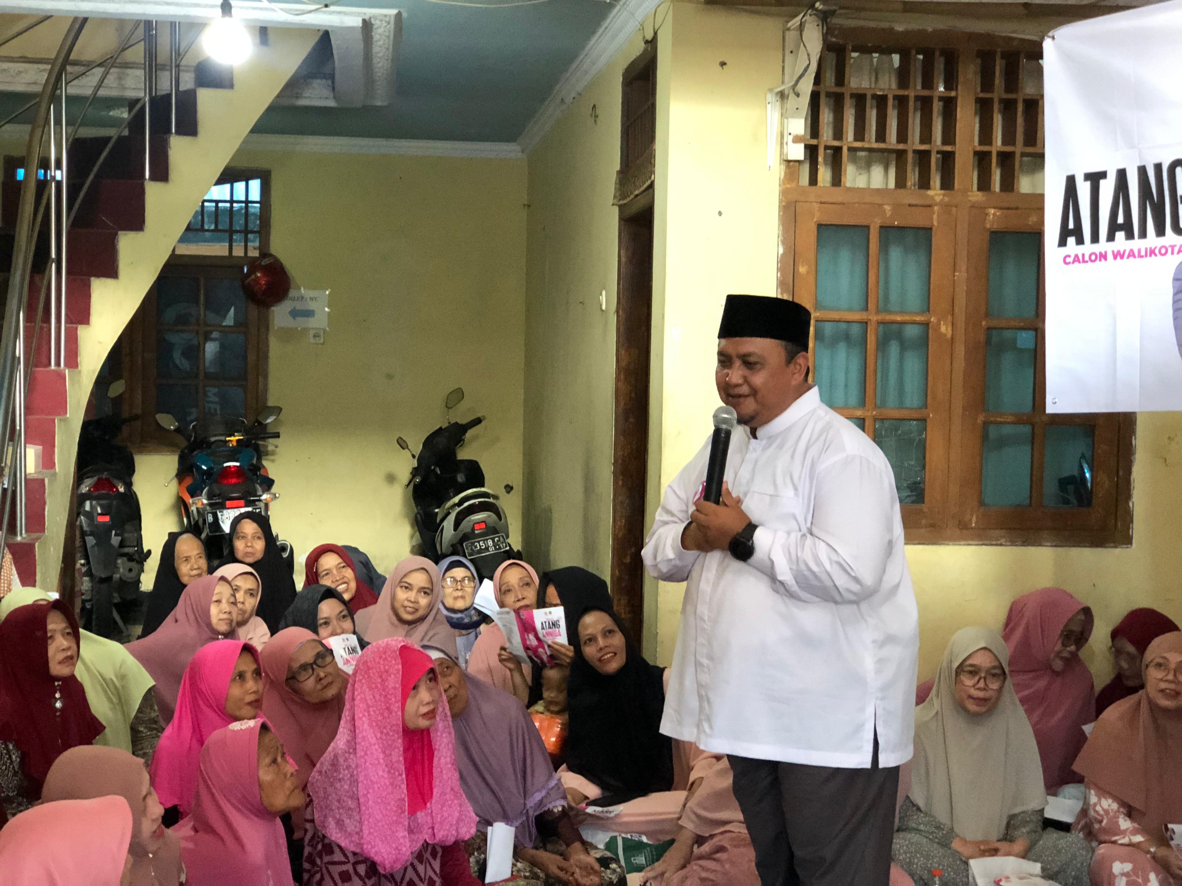 Cawalkot Bogor Atang Trisnanto melakukan sosialiasisasi di Gang Pesantren RT 03 RW 02, Kelurahan Tajur, Kecamatan Bogor Timur, Rabu (13/11/2024) tadi.