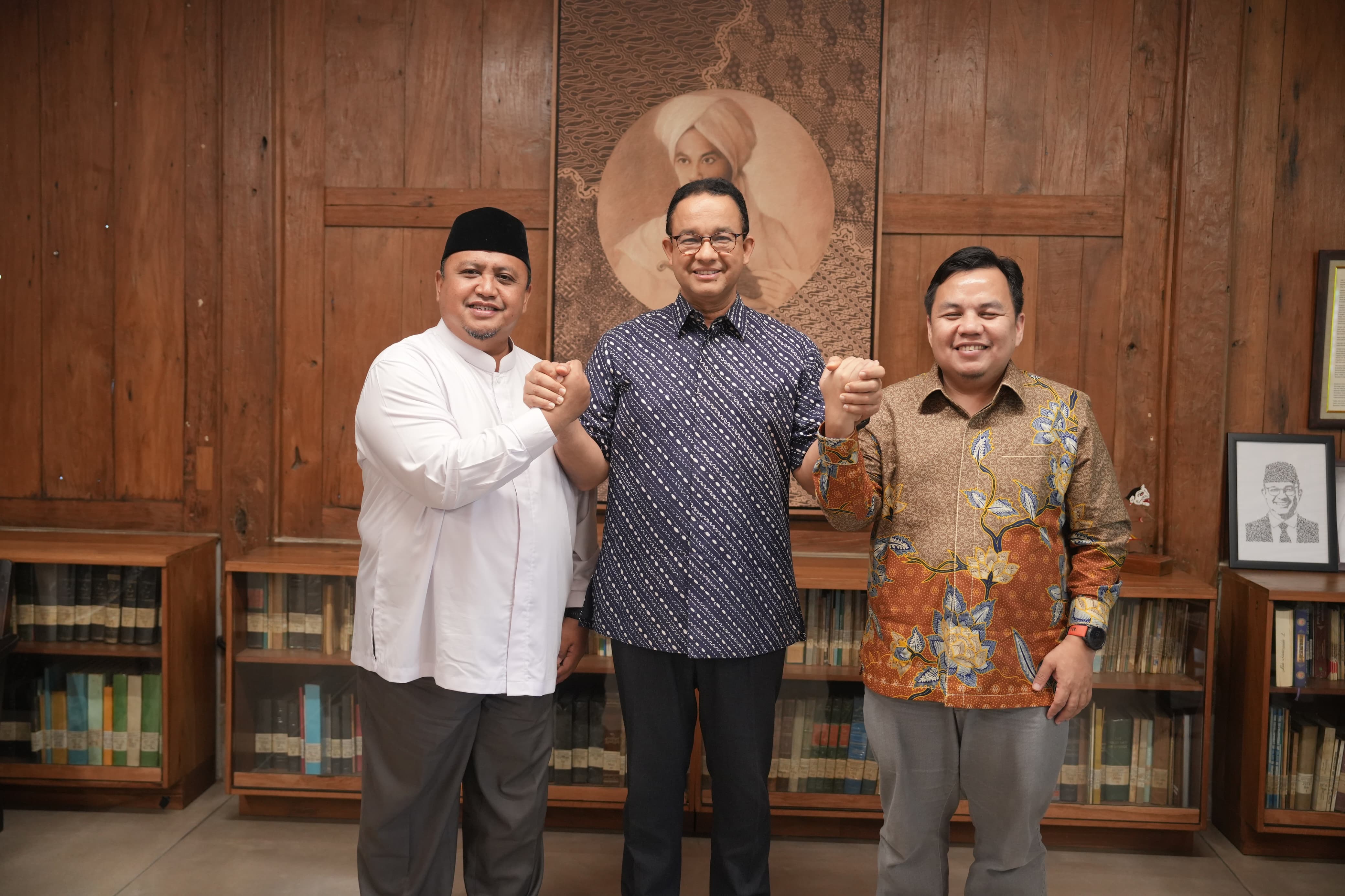 Atang Trisnanto dan Adityawarman Adil, bersama mantan Calon Presiden 2024 Anies Rasyid Baswedan.