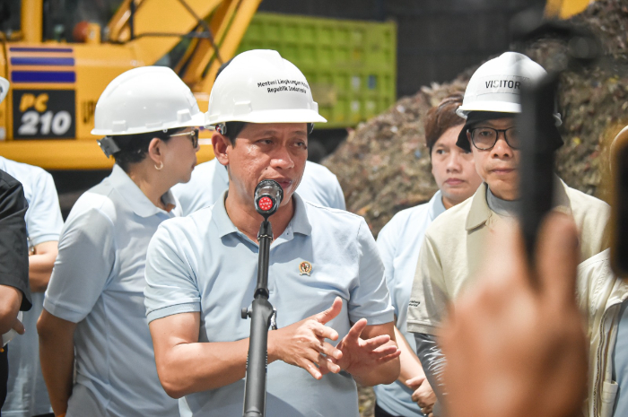 Menteri Lingkungan Hidup/Kepala Badan Pengendalian Lingkungan Hidup Hanif Faisol.