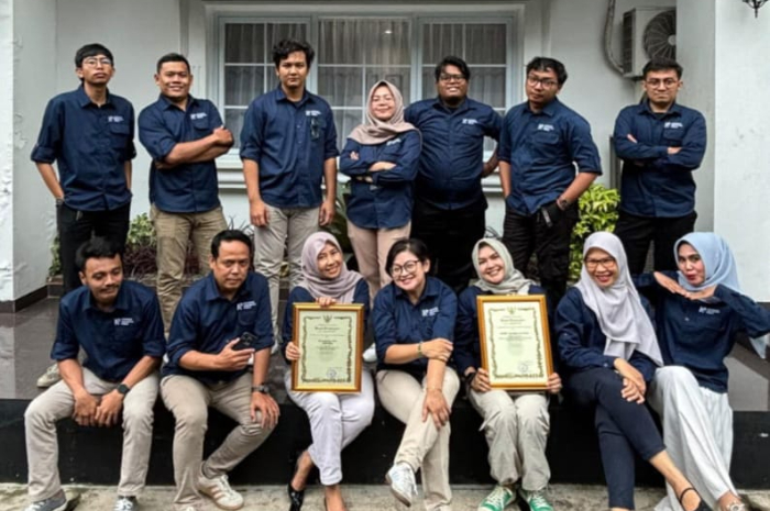 Penghargaan diraih oleh Pemkot Bogor di Jawa Barat.