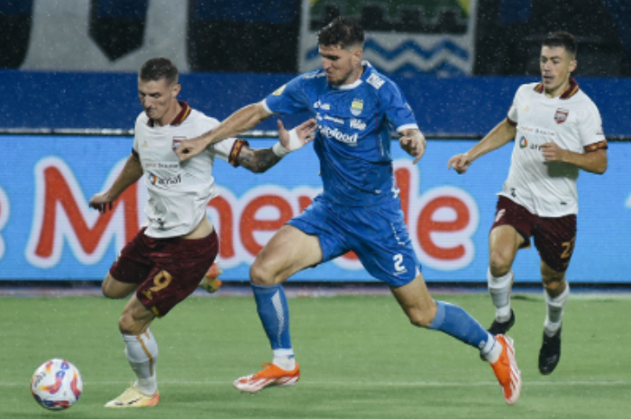 Persib Bandung vs Borneo FC pada pertandingan pekan ke-11 Liga 1 2024/2025, Jumat (22/11/2024).