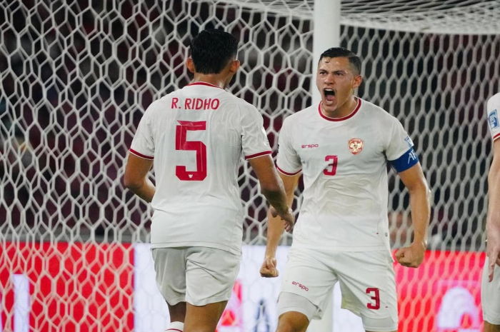 Potret Rizky Ridho bersama Jay.