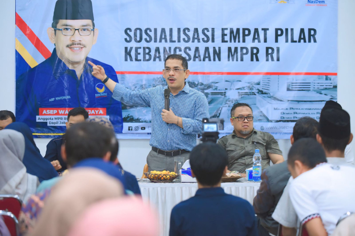 Anggota DPR RI, Asep Wahyuwijaya saat sosialisasi empat pilar kebangsaan MPR RI.