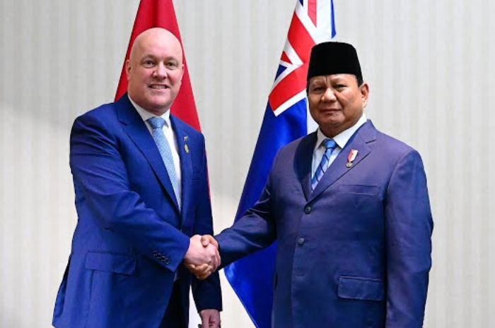 Perdana Menteri Selandia Baru&nbsp;Christopher Luxon bersama Presiden Indonesia Prabowo Subianto